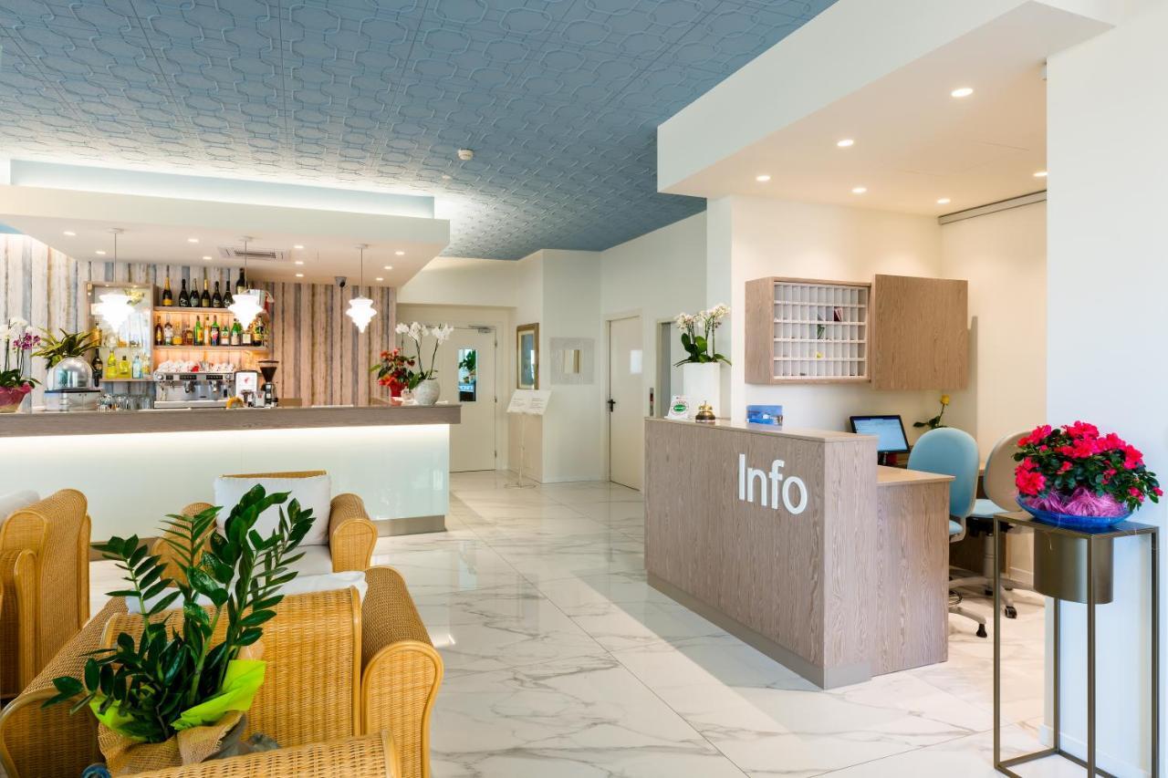 Hotel Victoria Bibione Eksteriør billede