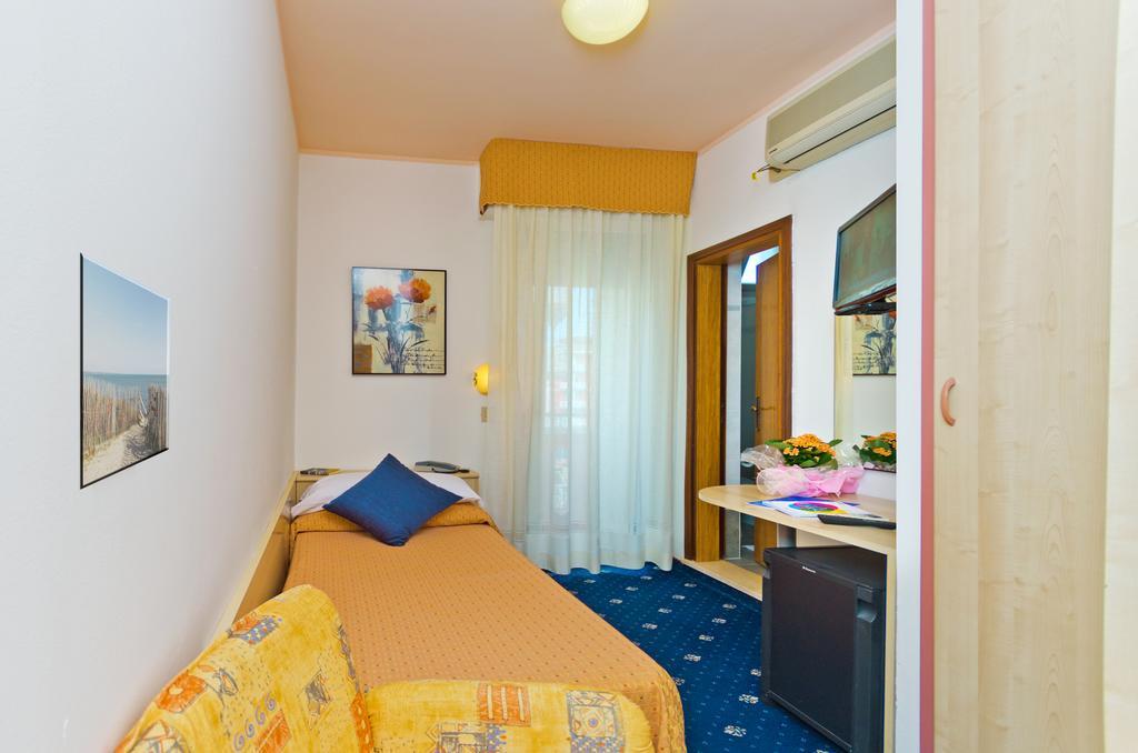 Hotel Victoria Bibione Værelse billede