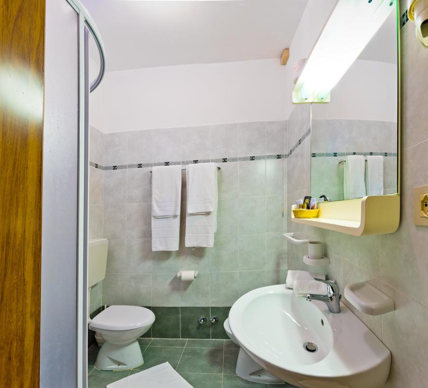 Hotel Victoria Bibione Værelse billede
