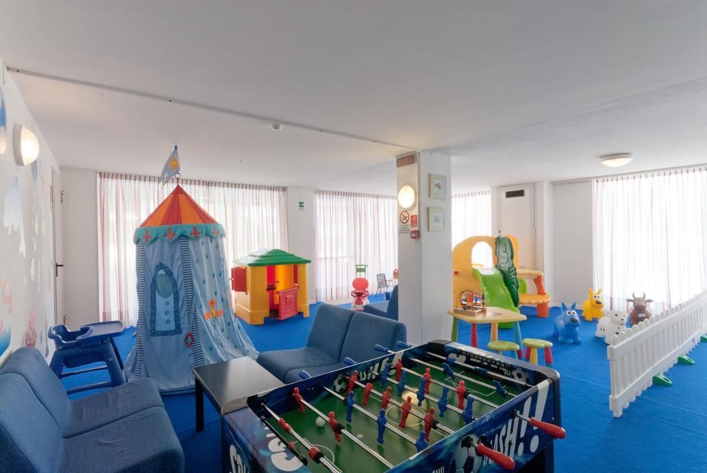 Hotel Victoria Bibione Eksteriør billede