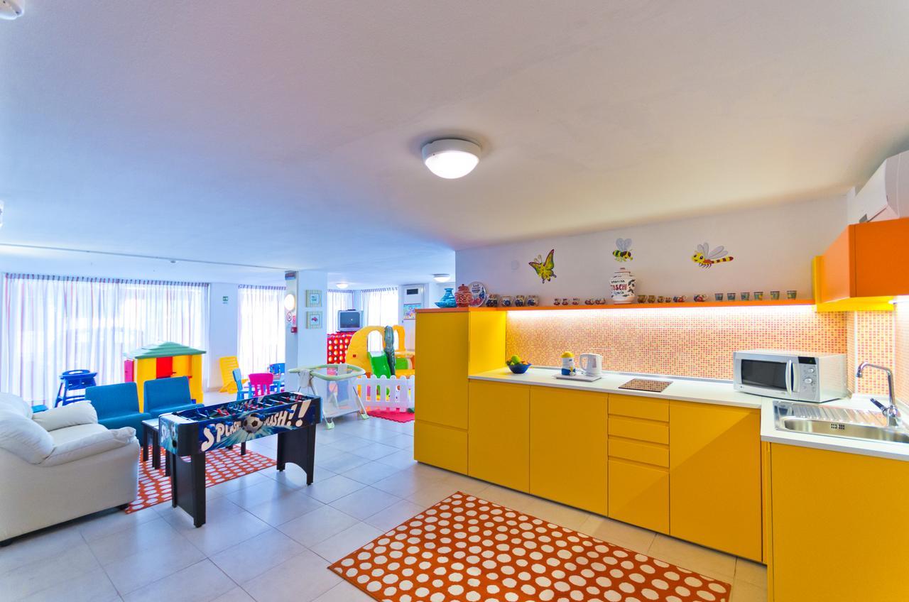 Hotel Victoria Bibione Eksteriør billede